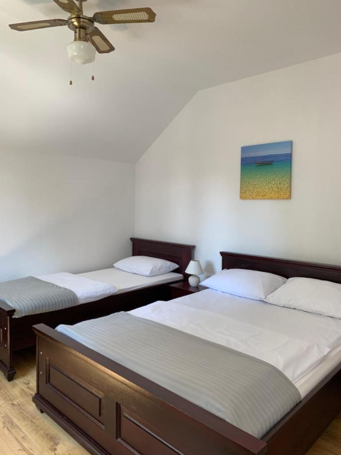 Apartamenty Na Skarpie Debina  Esterno foto
