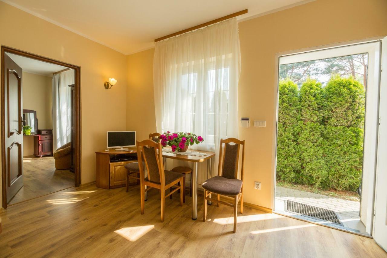 Apartamenty Na Skarpie Debina  Esterno foto